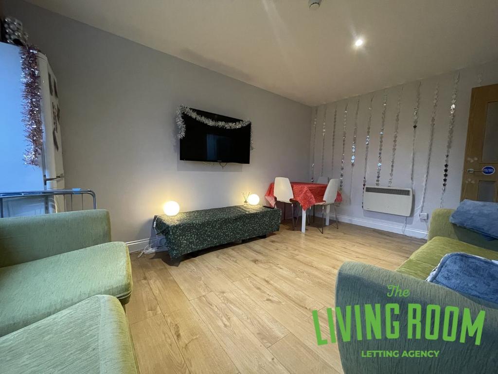Lounge 2