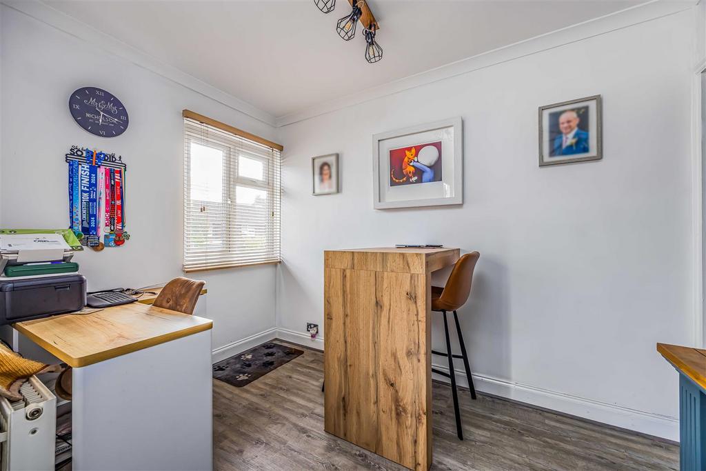 6 Stanford Close, Paulsgrove-Small-Portico Marketin