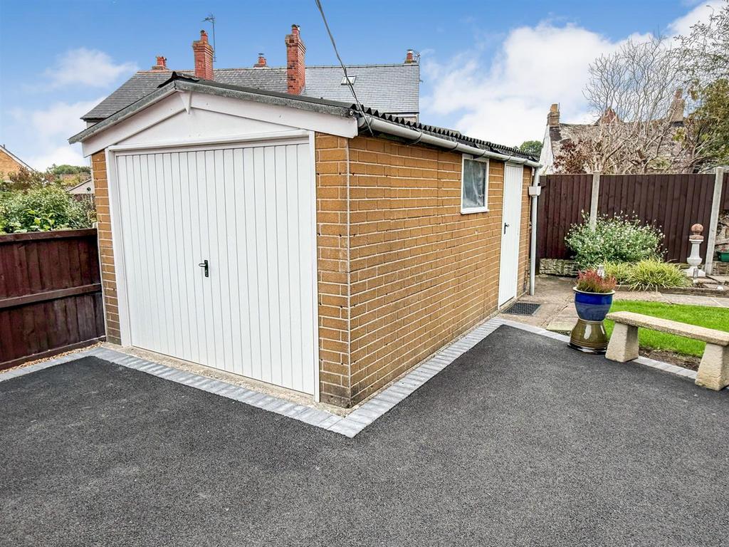 Single Garage