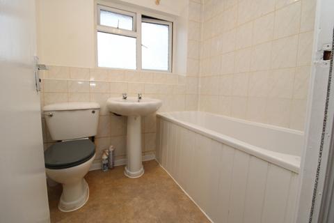 1 bedroom semi-detached house to rent, Greenford, Middlesex, UB6