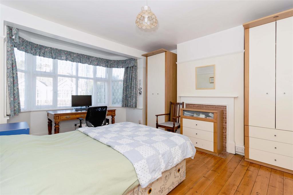 For Sale by Aspire Residential, on Rugby Road