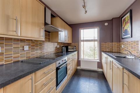 31/12 Mcdonald Road, Edinburgh, EH7 4LX