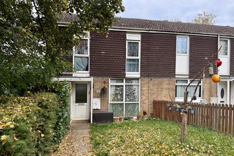 Mounts Court, Lumbertubs, NN3 8HW
