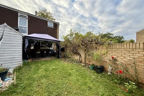 undefined, Mounts Court, Lumbertubs, NN3 8HW