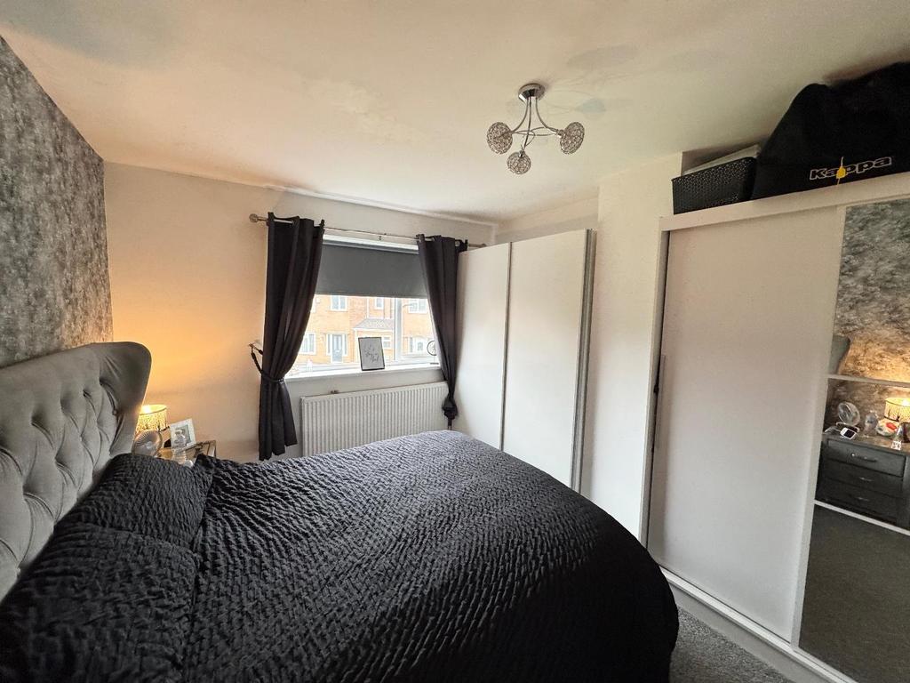 Bedroom 1 (front)