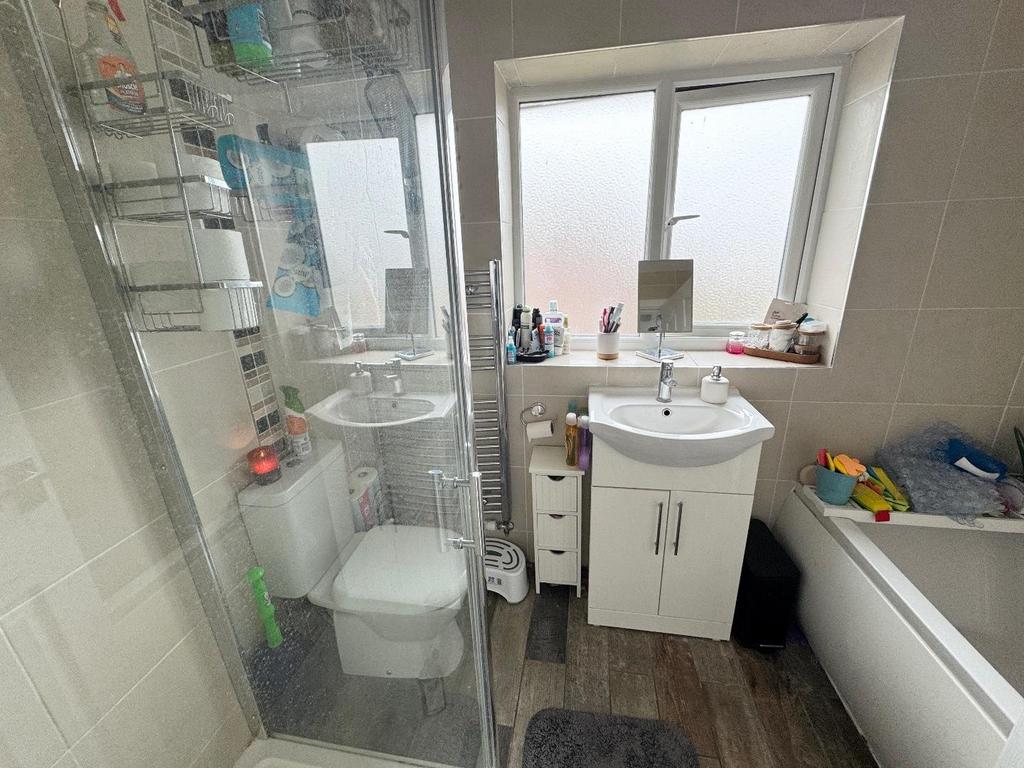Family bathroom