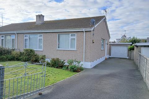 undefined, Cae Cnyciog, Llanfairpwllgwyngyll LL61