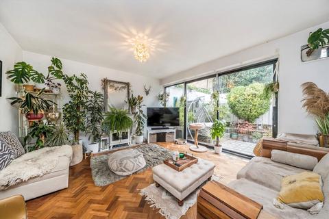 undefined, Breamore Close, London SW15