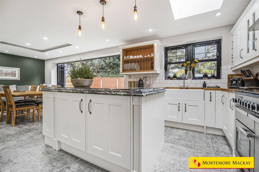 10 65353 watermarked.jpg