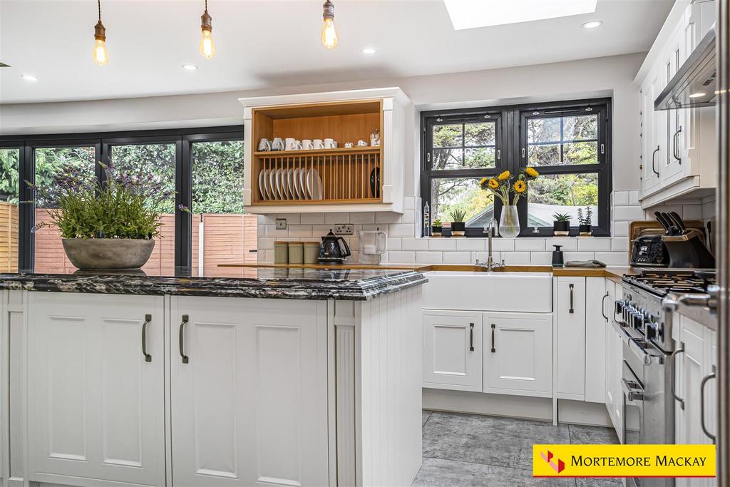 32 65353 watermarked.jpg