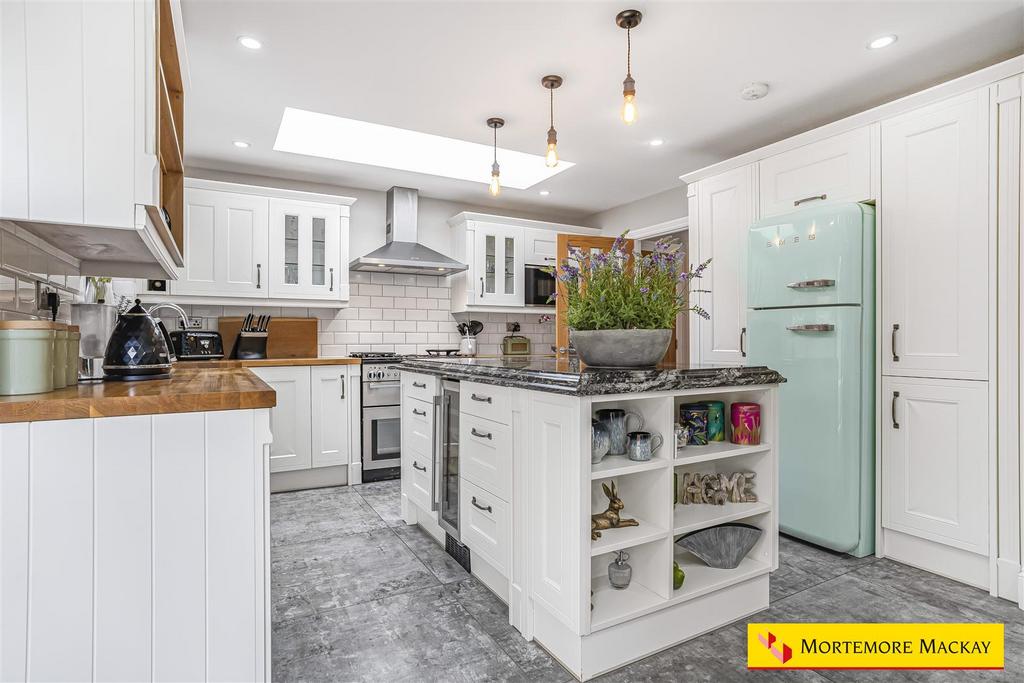 17 65353 watermarked.jpg