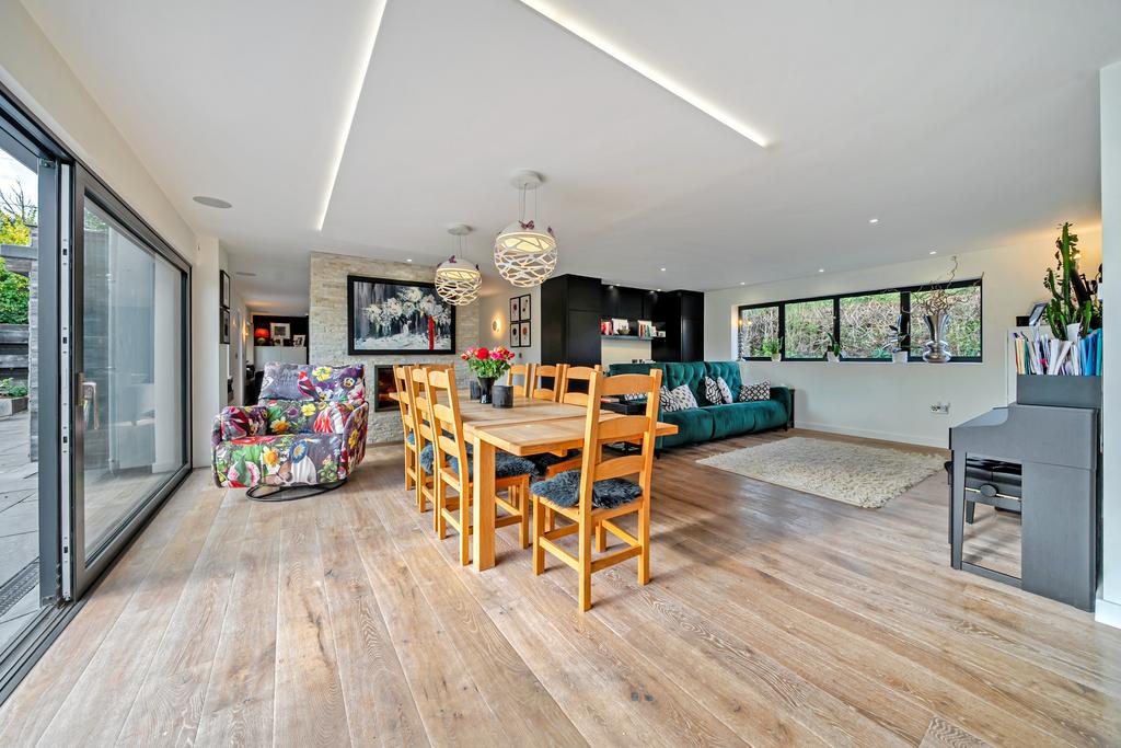 Kitchen / Snug / Dining Room