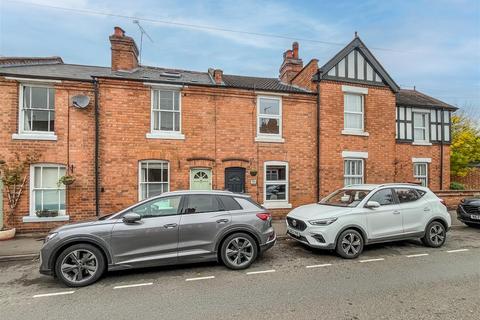 2 bedroom terraced house for sale, Albert Street, Warwick