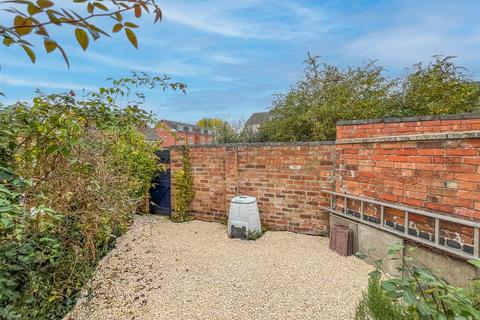 2 bedroom terraced house for sale, Albert Street, Warwick
