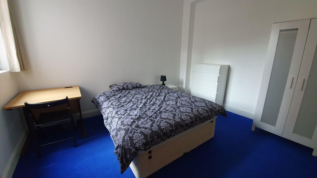Bedroom 2 picture 1.jpg