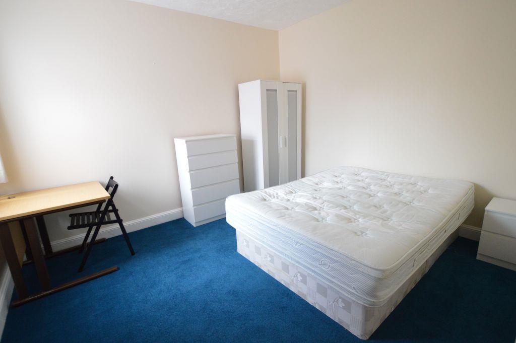 Bedroom picture.jpg