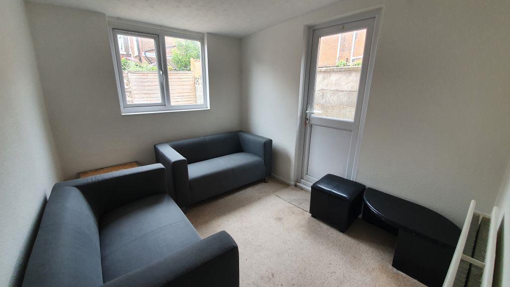 Lounge.jpg