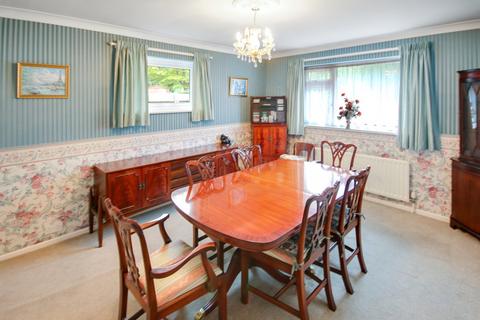 3 bedroom property for sale, The Crescent, Felcourt, East Grinstead, RH19