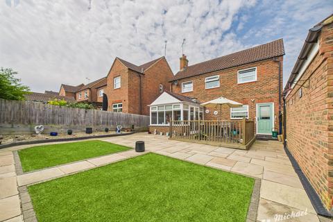 undefined, Cavendish Way, Aylesbury, Buckinghamshire