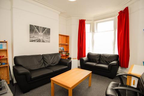Glen Park Avenue, Plymouth PL4