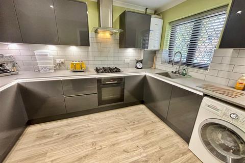 3 bedroom terraced house for sale, Heather Mead, Camberley GU16