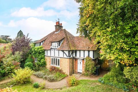 3 bedroom detached house for sale, The Street, Guildford GU3