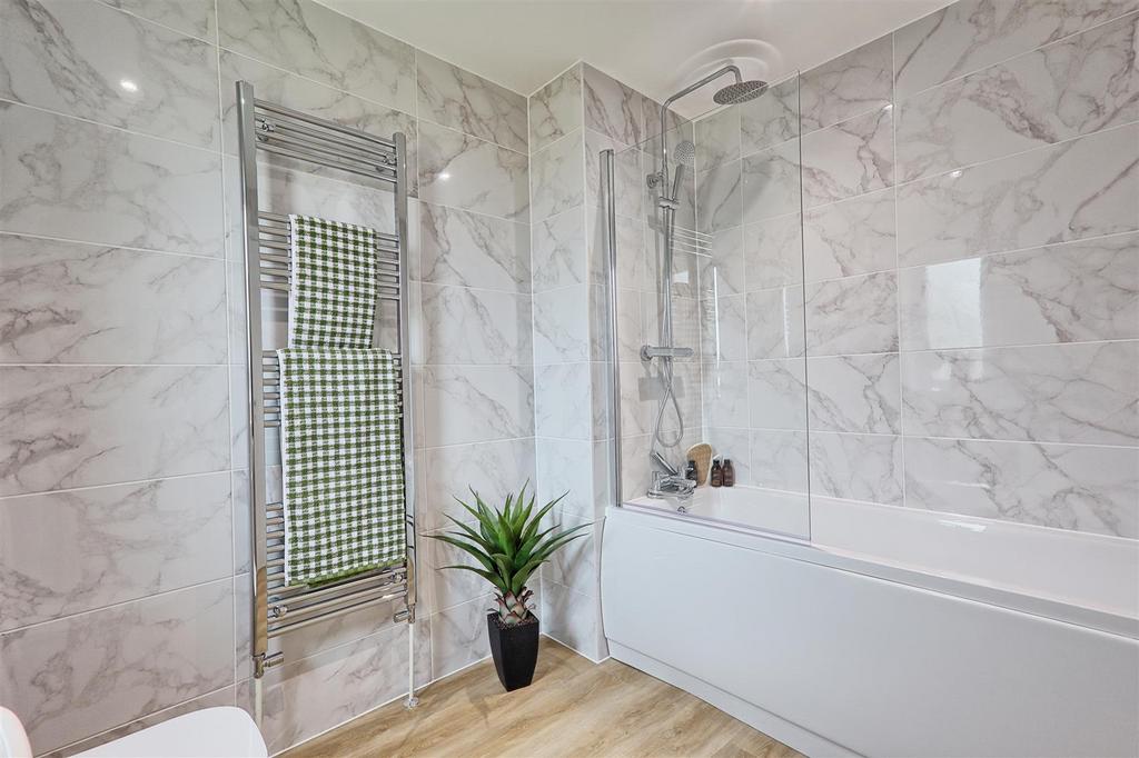IMG 7064 5 6 easy HDR-interior3.jpg