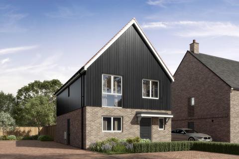 3 bedroom detached house for sale, Wisteria Way, Harwich CO12