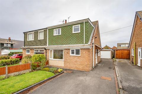 2 bedroom semi-detached house for sale, St. Davids Road, Leyland