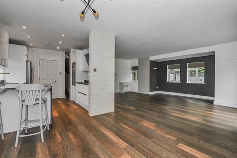 undefined, Hazel Road, Park Street, St. Albans