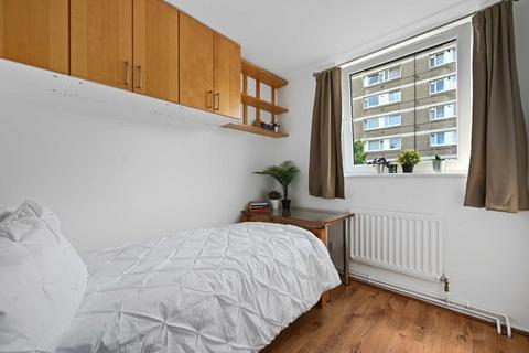 4 bedroom flat to rent, Jacobson Court, Surrey Lane, Battersea, London, SW11 3PP