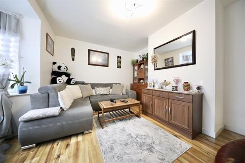 undefined, Dingley Close, Hull