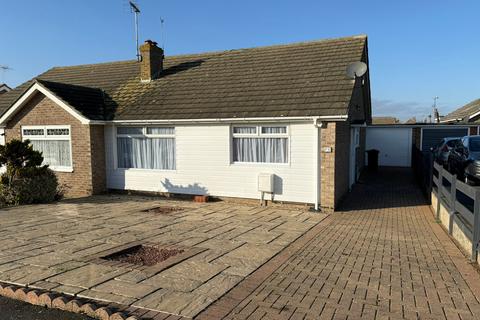2 bedroom bungalow for sale, Columbine Gardens, Walton on the Naze, CO14