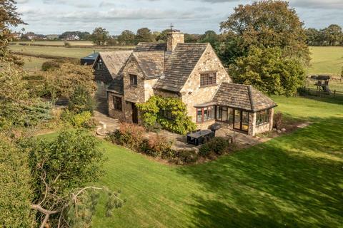 4 bedroom detached house for sale, Taylor Lane, Leeds LS15