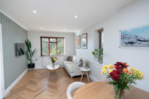 4 bedroom detached house for sale, Taylor Lane, Leeds LS15