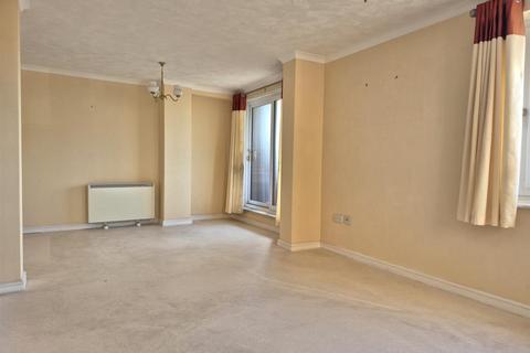 2 bedroom flat for sale, Carlton Mansions South, Beach Road, Weston-Super-Mare BS23