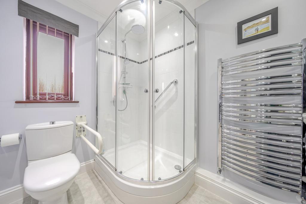 Ensuite