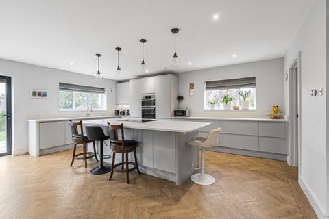 4 bedroom detached house for sale, Ashtead