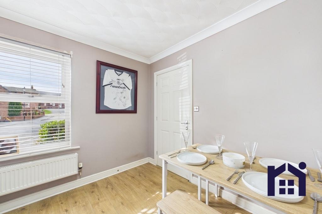 Dining room/snug