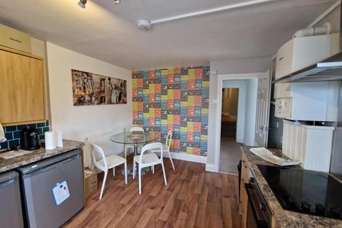 undefined, 15 North Road East, F2