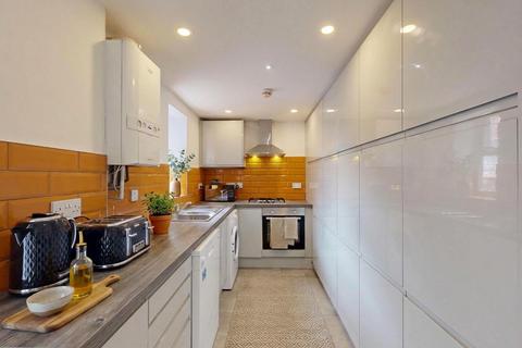5 bedroom house to rent, St. Ives Road, Manchester M14