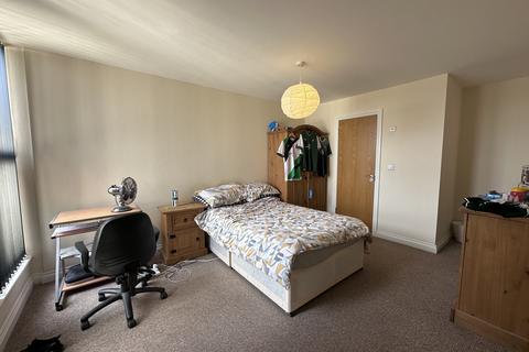 undefined, 16 Thomas Lane