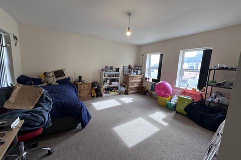 undefined, 16 Thomas Lane