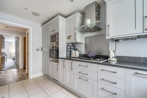 2 bedroom flat for sale, Ridgway Road, Farnham, GU9