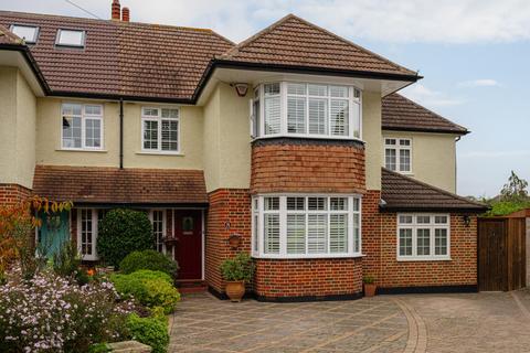 undefined, Loraine Gardens, Ashtead KT21