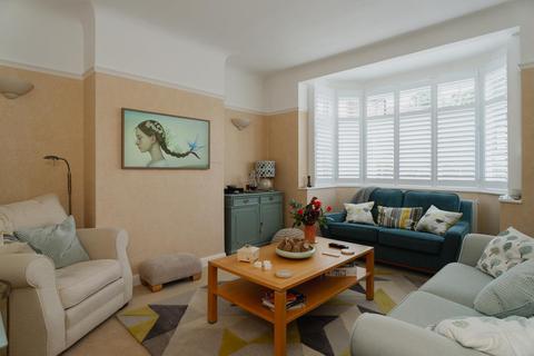 undefined, Loraine Gardens, Ashtead KT21