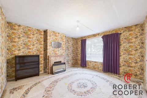3 bedroom semi-detached house for sale, Burnell Gardens, Stanmore, HA7