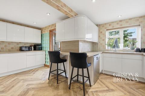 undefined, The Upway, Basildon, SS14