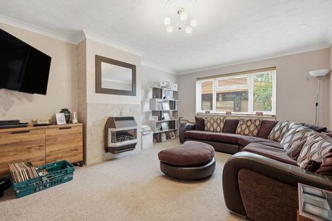 4 bedroom terraced house for sale, The Upway, Basildon, Essex, SS14