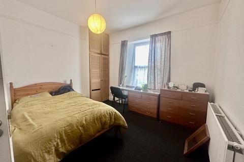 2 bedroom house share to rent, 9 Patna Place, GFF